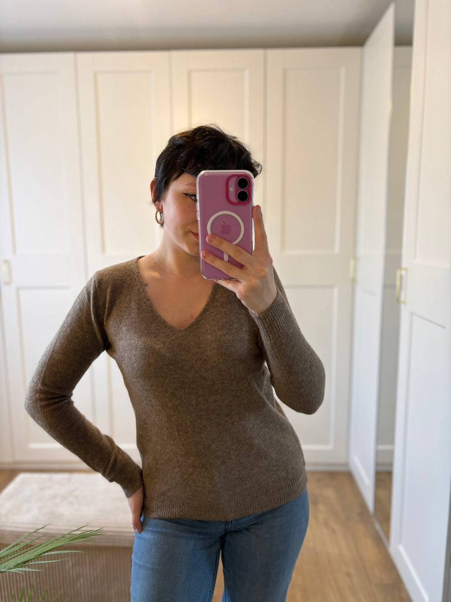 Pull Col V "Iris" Taupe
